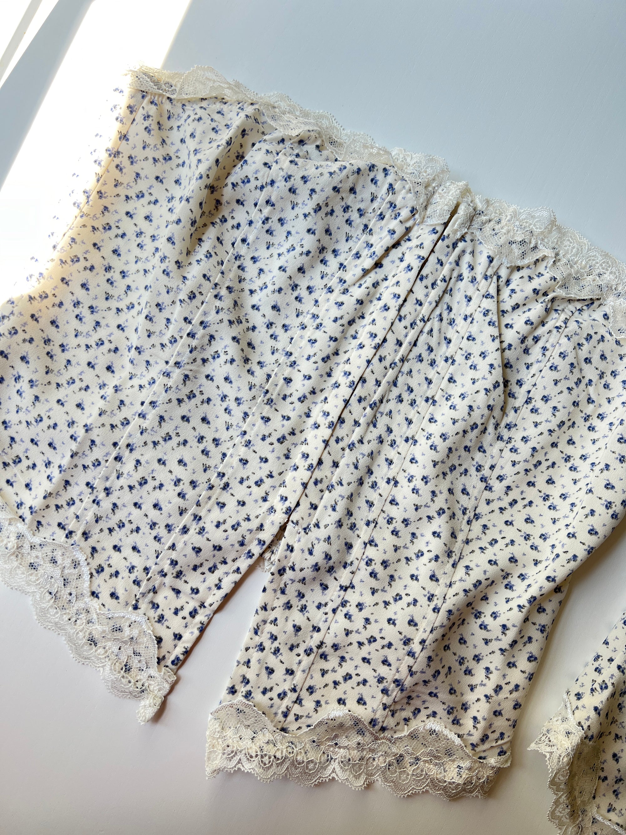 The daisy corset