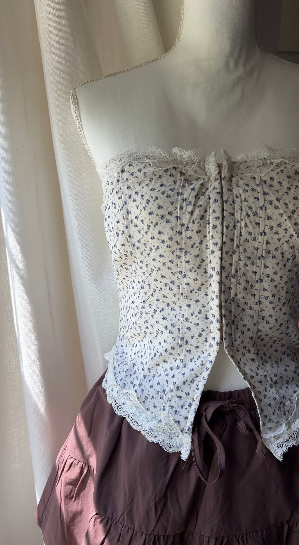 The daisy corset