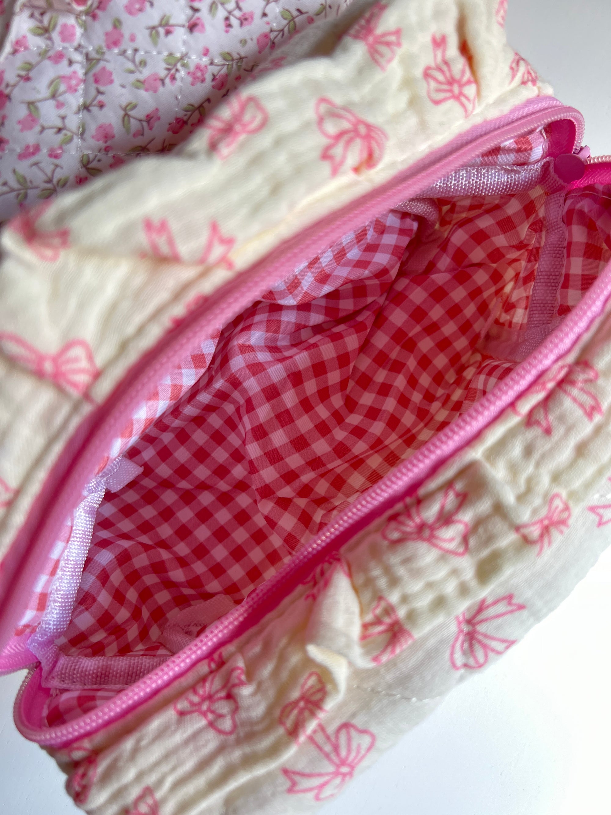 Pink bow makeup bag
