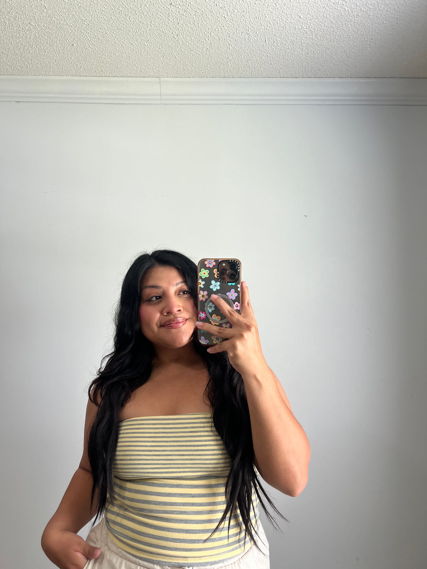 Butter yellow top