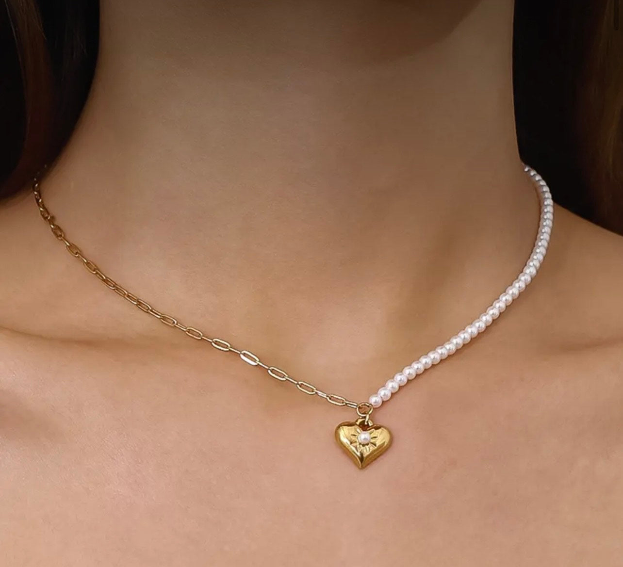 Pearl and chain heart necklace
